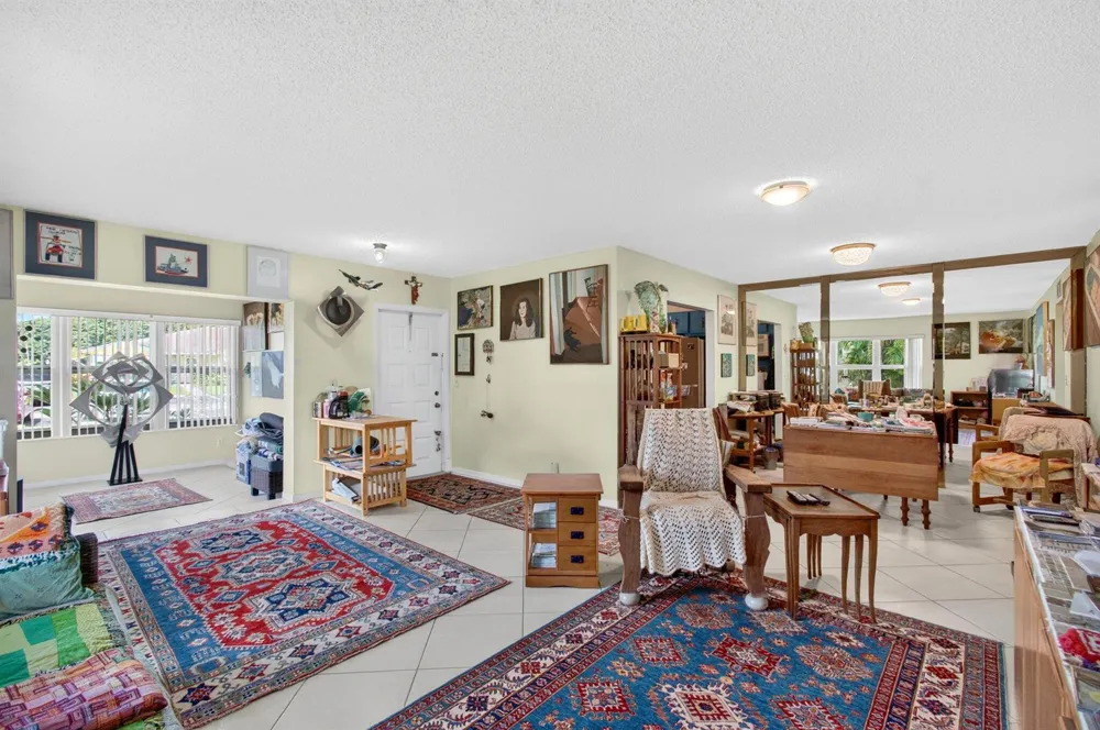 5174 LAKEFRONT BOULEVARD #D Delray Beach, FL 33484