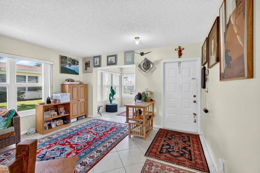 5174 LAKEFRONT BOULEVARD #D Delray Beach, FL 33484