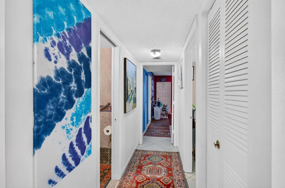 5174 LAKEFRONT BOULEVARD #D Delray Beach, FL 33484
