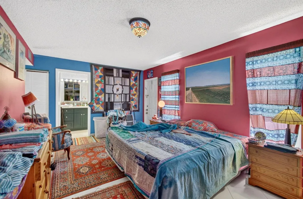 5174 LAKEFRONT BOULEVARD #D Delray Beach, FL 33484