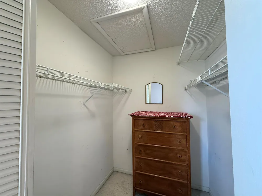 304 Knotty Pine Circle #B-2 