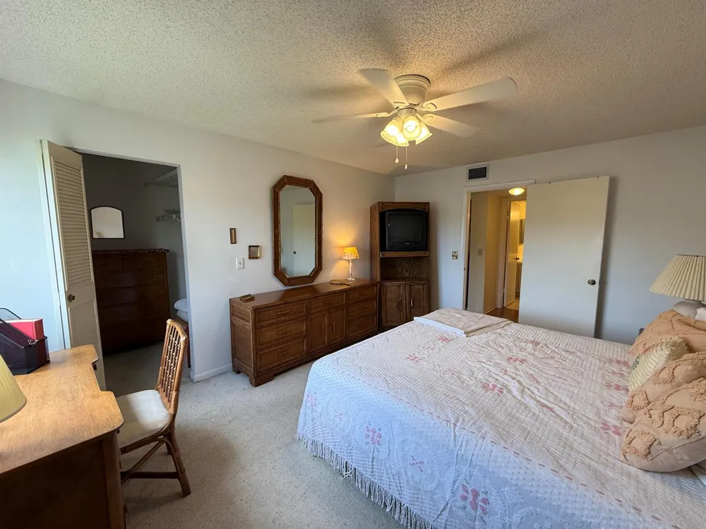 304 Knotty Pine Circle #B-2 