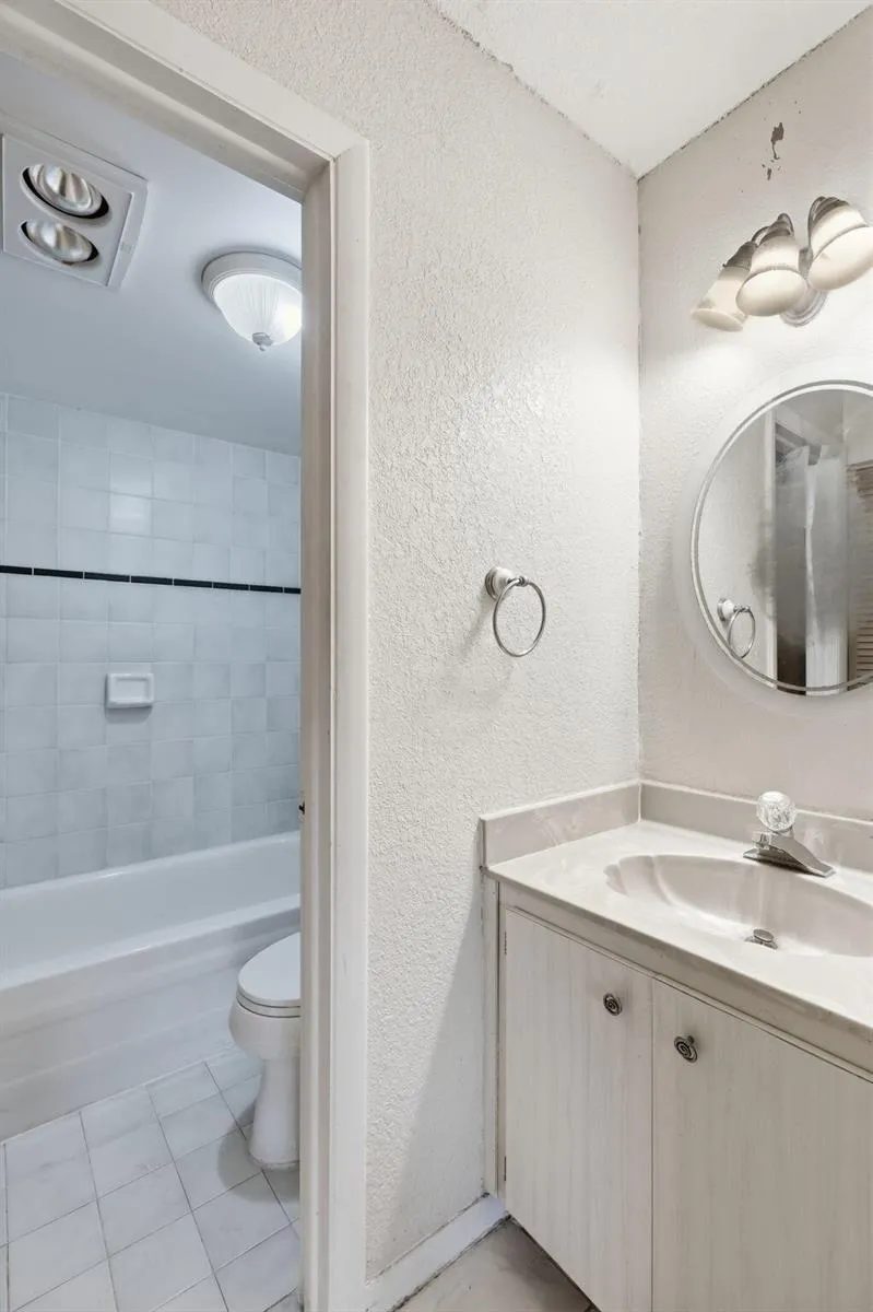 430 COMMODORE DRIVE #314 Plantation, FL 33325
