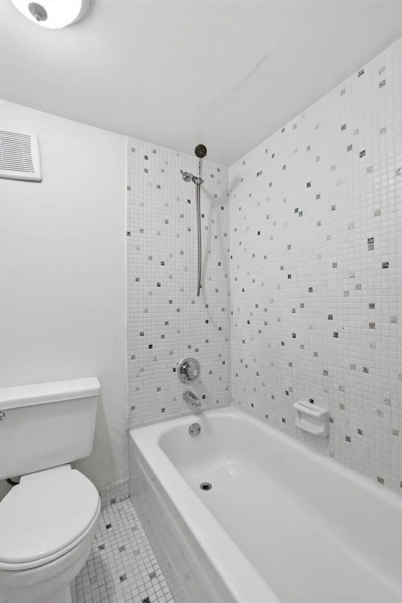 430 COMMODORE DRIVE #314 Plantation, FL 33325