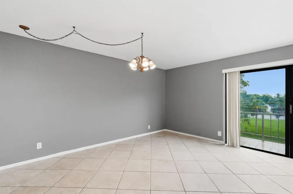 430 COMMODORE DRIVE #314 Plantation, FL 33325