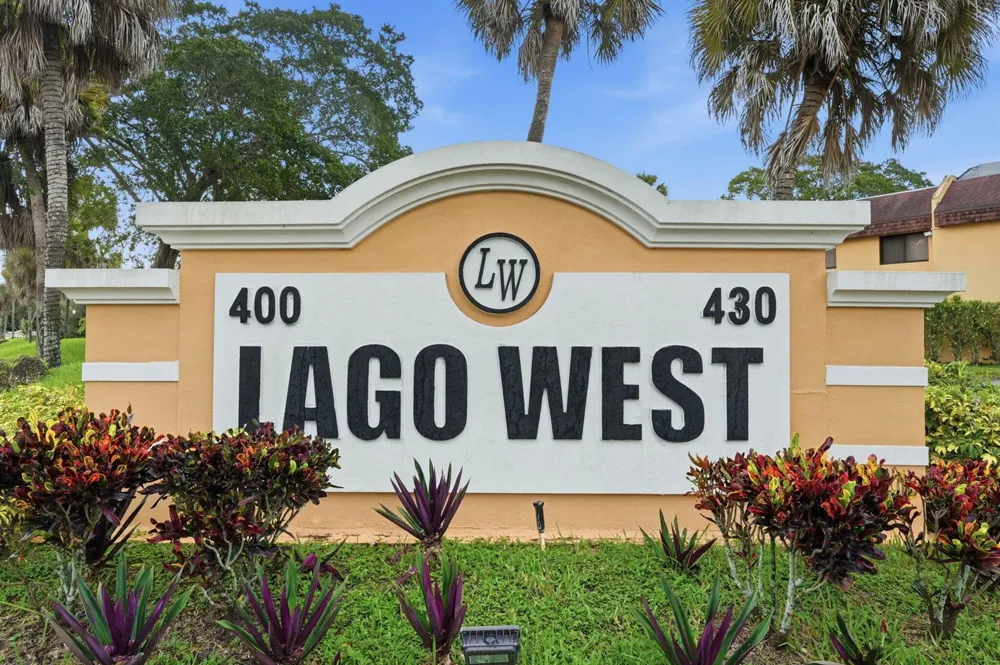 430 COMMODORE DRIVE #314 Plantation, FL 33325