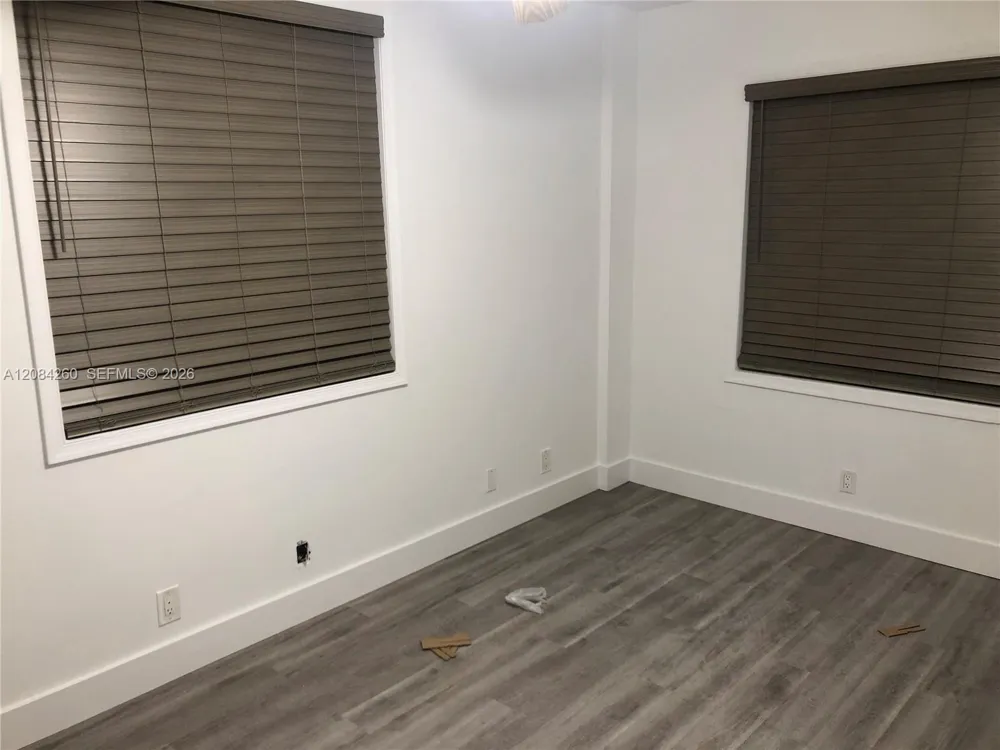 5001 SW 94th Way Cooper City, FL 33328