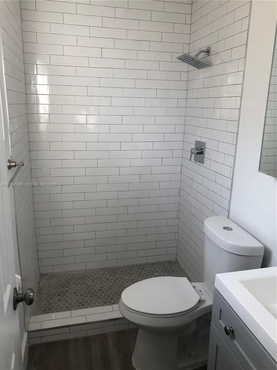 5001 SW 94th Way Cooper City, FL 33328