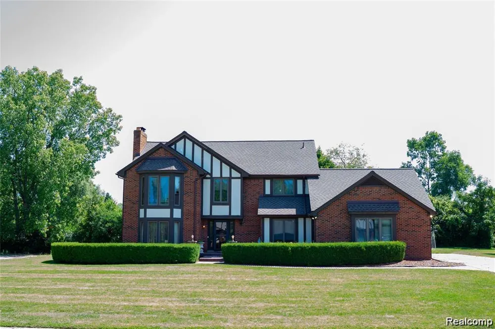 6651 Arlington Drive West Bloomfield Charter Township, MI 48322