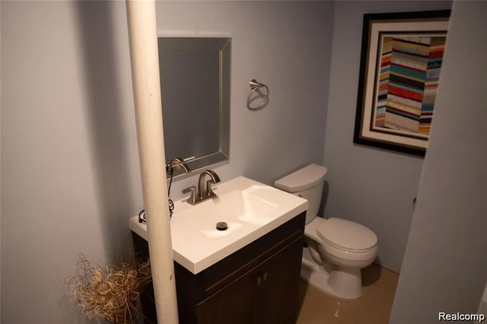 6651 Arlington Drive West Bloomfield Charter Township, MI 48322