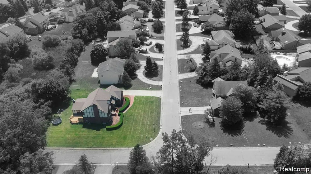 6651 Arlington Drive West Bloomfield Charter Township, MI 48322