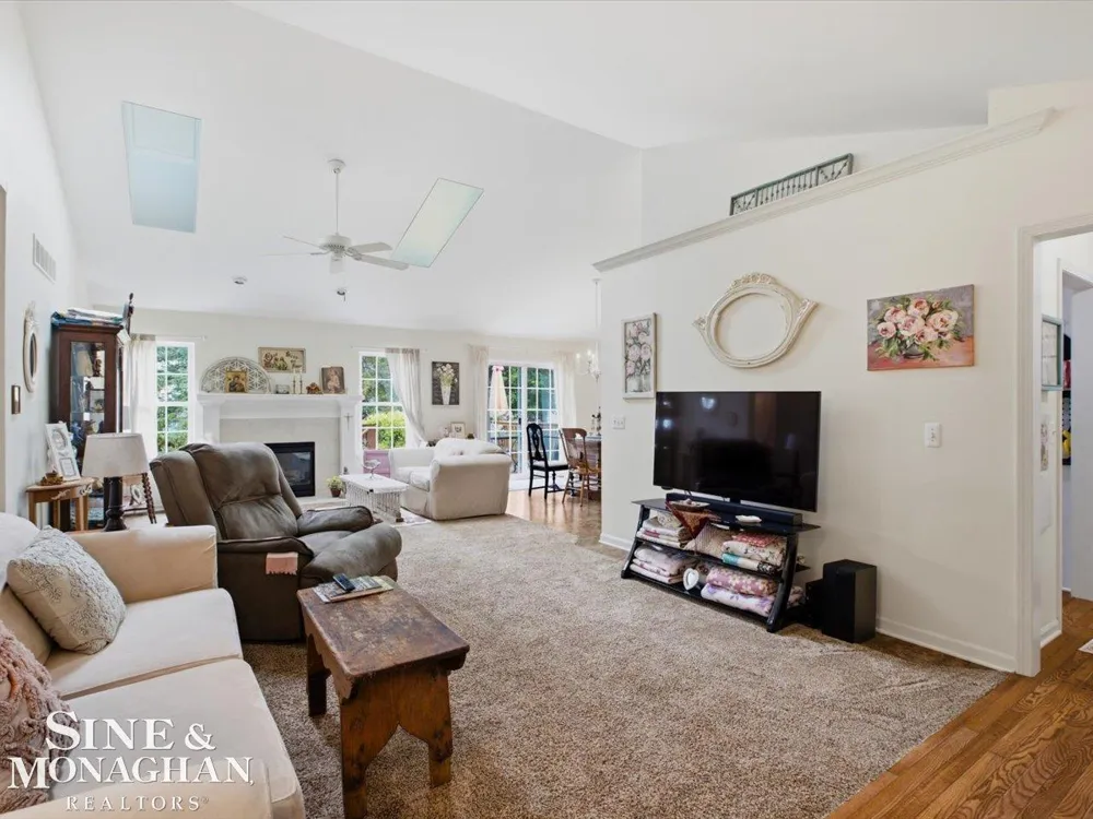 44619 Patricia Dr Drive Sterling Heights City, MI 48314
