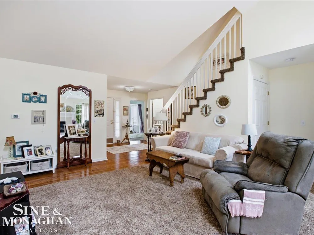 44619 Patricia Dr Drive Sterling Heights City, MI 48314