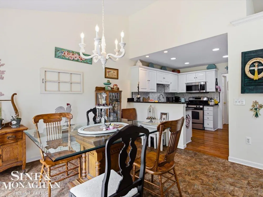44619 Patricia Dr Drive Sterling Heights City, MI 48314