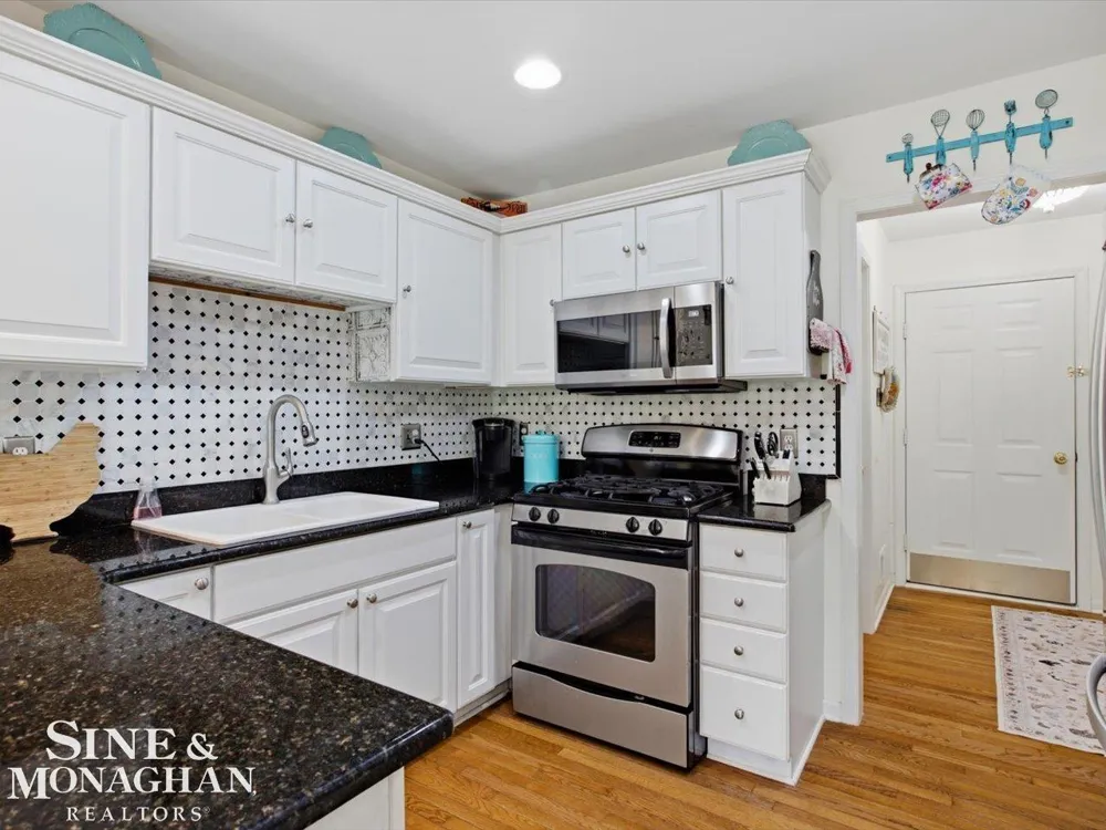 44619 Patricia Dr Drive Sterling Heights City, MI 48314