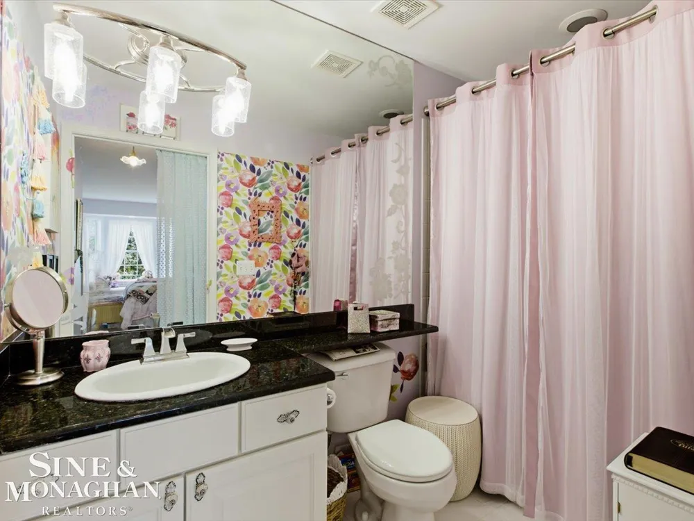 44619 Patricia Dr Drive Sterling Heights City, MI 48314