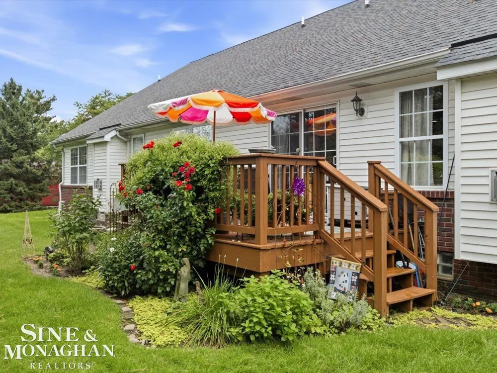 44619 Patricia Dr Drive Sterling Heights City, MI 48314