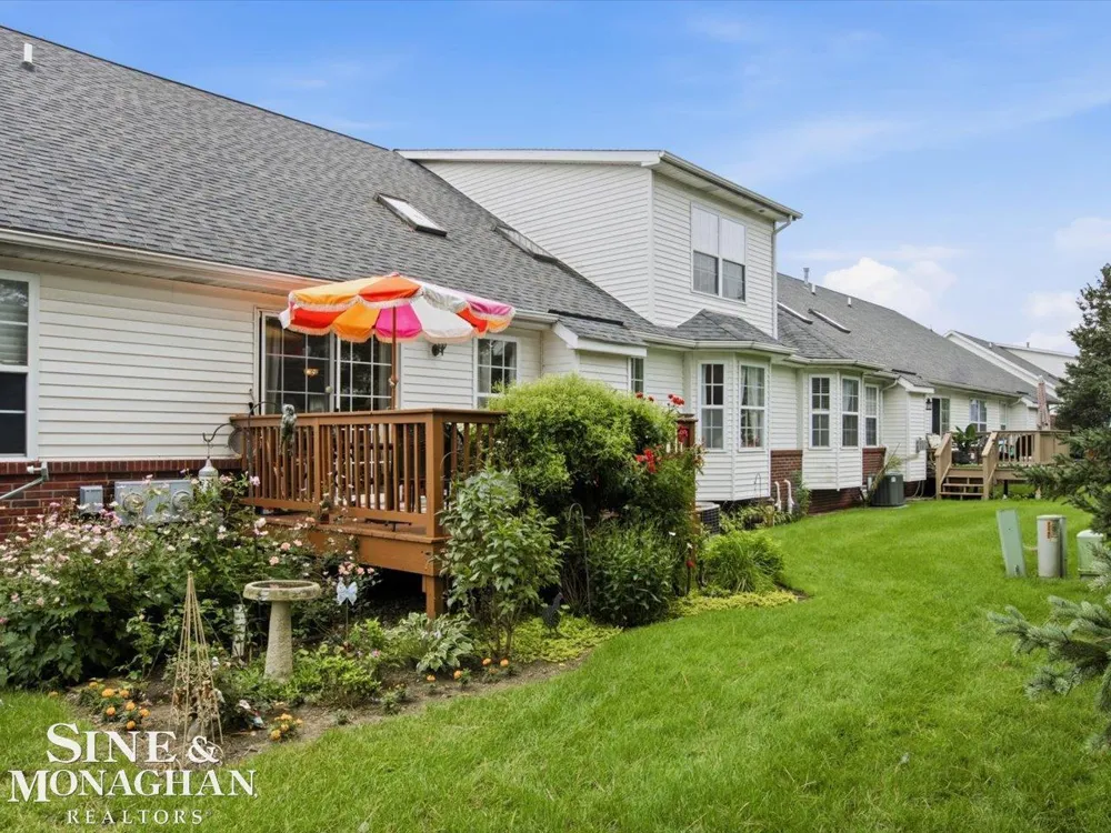 44619 Patricia Dr Drive Sterling Heights City, MI 48314