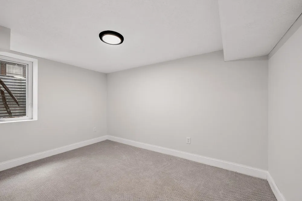 2715 17th Avenue E North Saint Paul, MN 55109