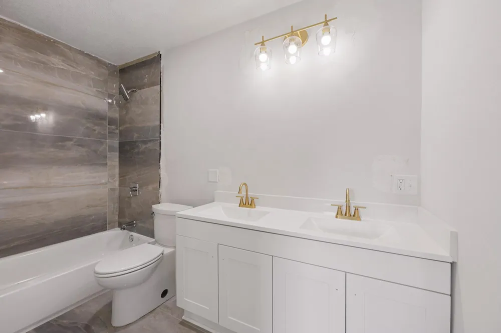 2715 17th Avenue E North Saint Paul, MN 55109