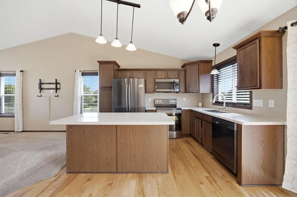 19385 Century Court Farmington, MN 55024