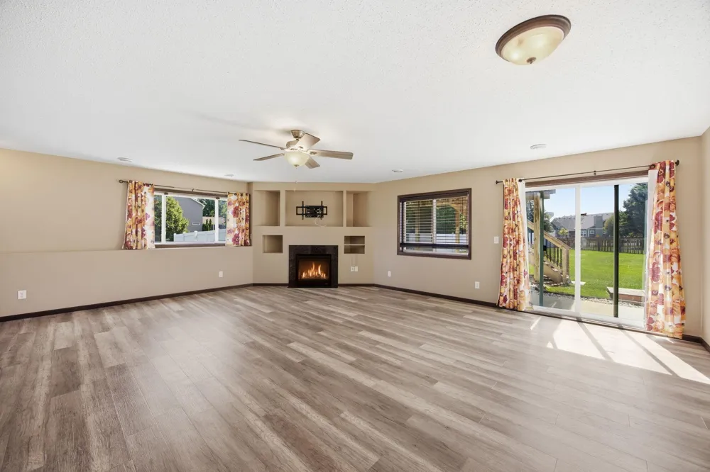 19385 Century Court Farmington, MN 55024