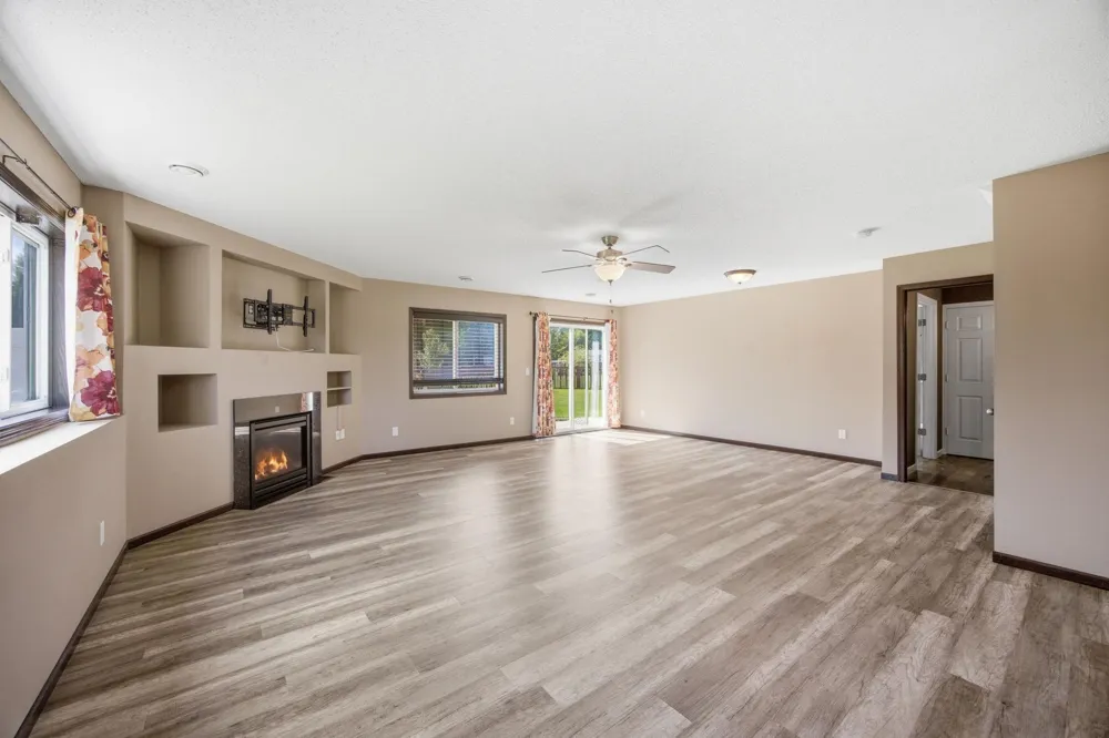 19385 Century Court Farmington, MN 55024