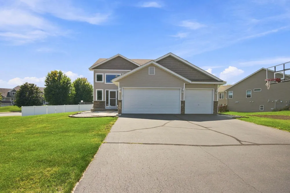 19385 Century Court Farmington, MN 55024