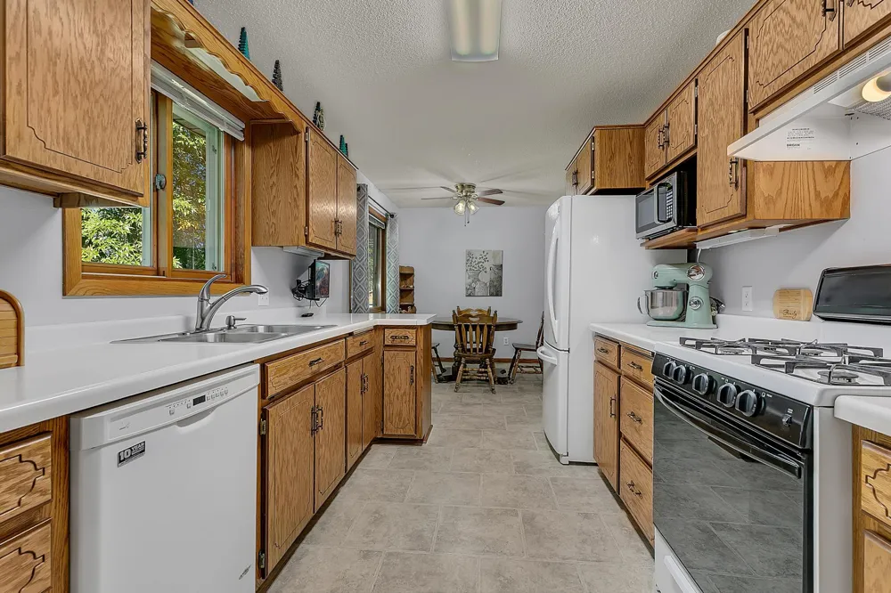16795 Lake Avenue Paynesville, MN 56362