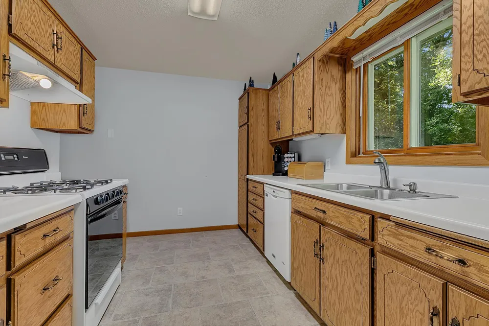 16795 Lake Avenue Paynesville, MN 56362