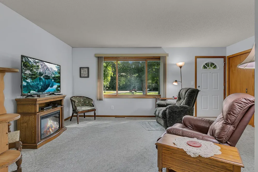 16795 Lake Avenue Paynesville, MN 56362