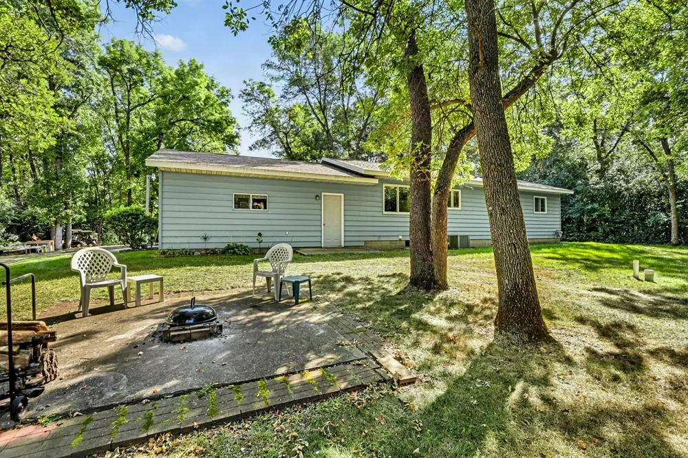 16795 Lake Avenue Paynesville, MN 56362