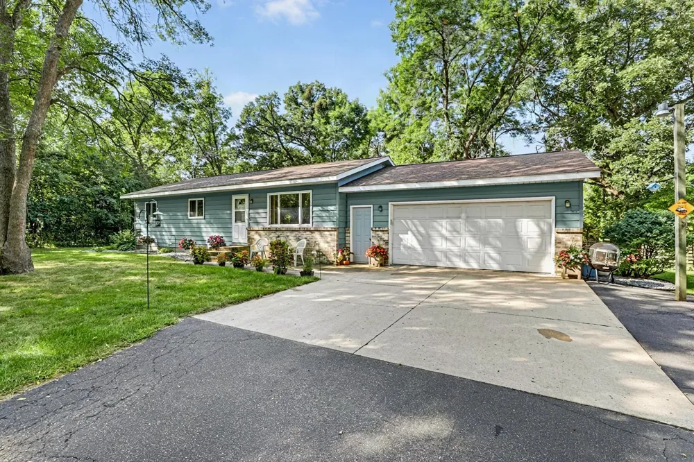 16795 Lake Avenue Paynesville, MN 56362