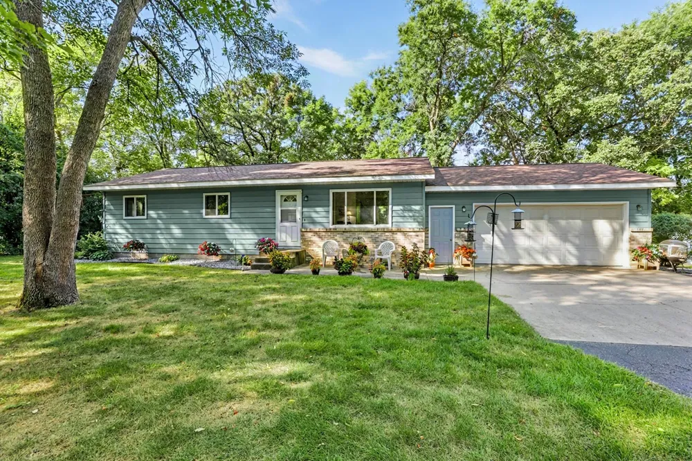 16795 Lake Avenue Paynesville, MN 56362