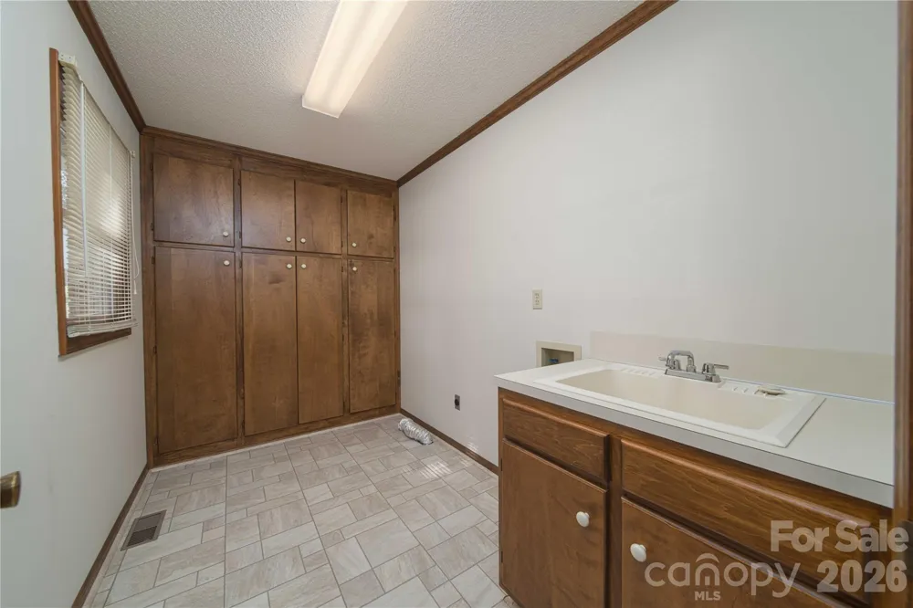 614 Salisbury Street Rockwell, NC 28138