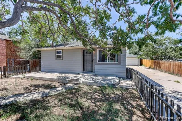 5715 Niagara Street Commerce City, CO 80022