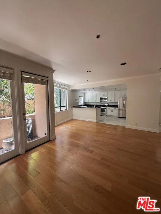 1238 S Holt Avenue #2 Los Angeles, CA 90035