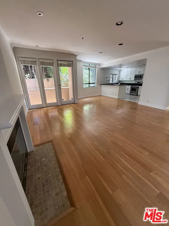 1238 S Holt Avenue #2 Los Angeles, CA 90035