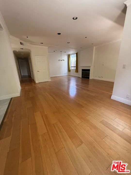 1238 S Holt Avenue #2 Los Angeles, CA 90035