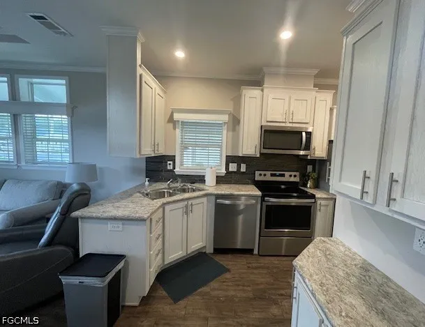 Cypress Trail Resort Circle Fort Myers, FL 33905