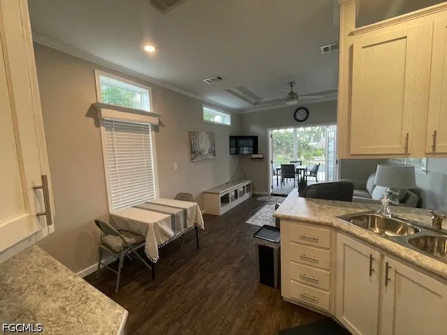 Cypress Trail Resort Circle Fort Myers, FL 33905