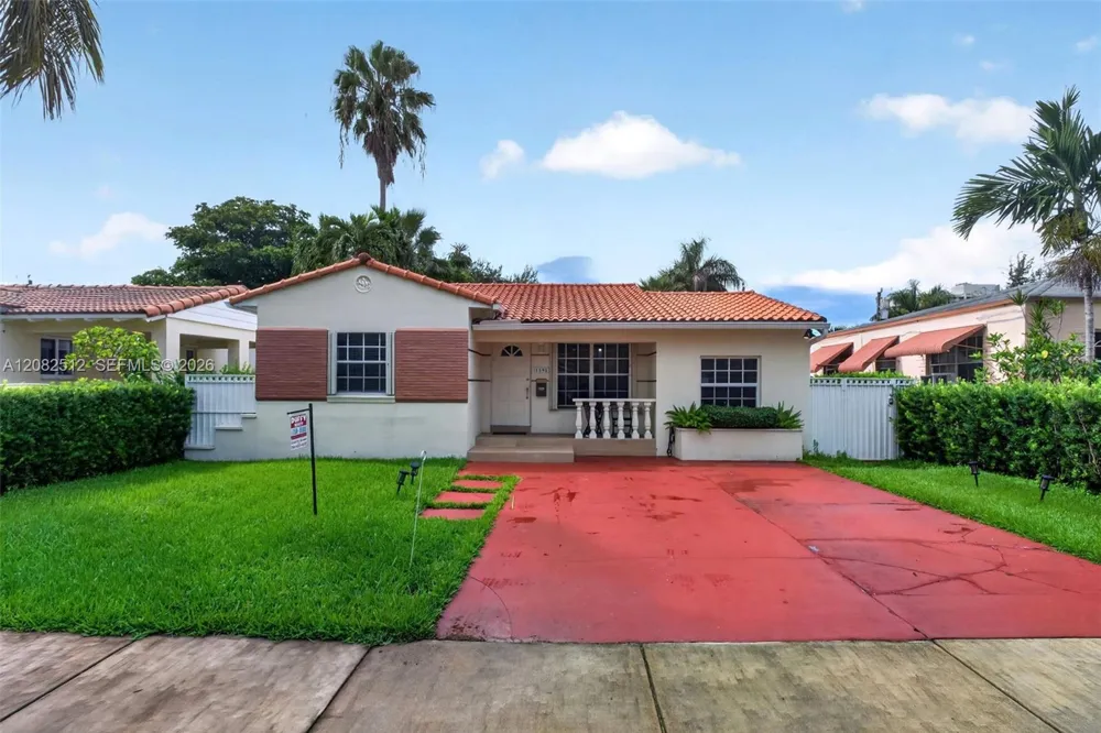 1590 NE 110th St Miami, FL 33161