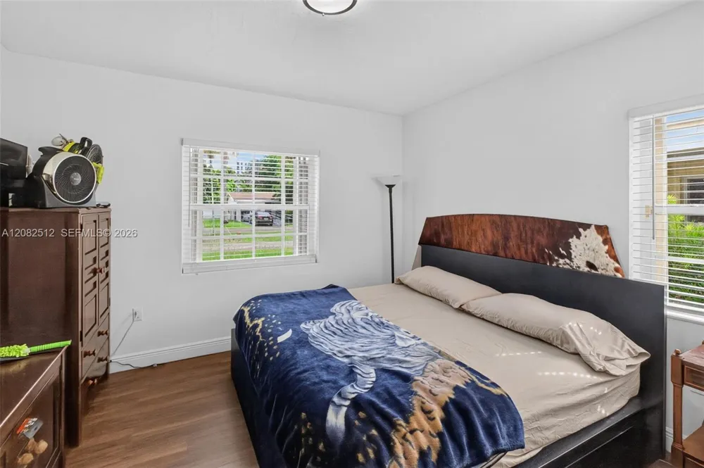 1590 NE 110th St Miami, FL 33161