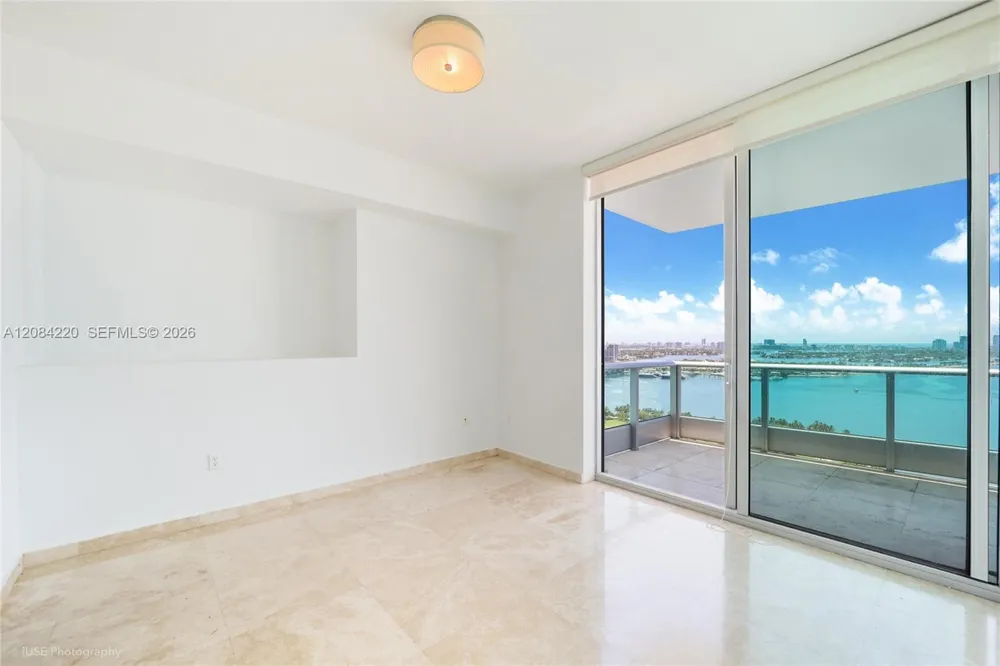 900 Biscayne Blvd #3007 Miami, FL 33132
