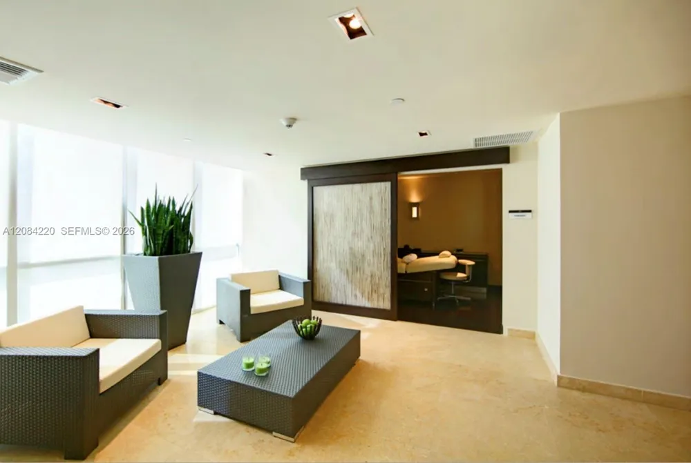 900 Biscayne Blvd #3007 Miami, FL 33132