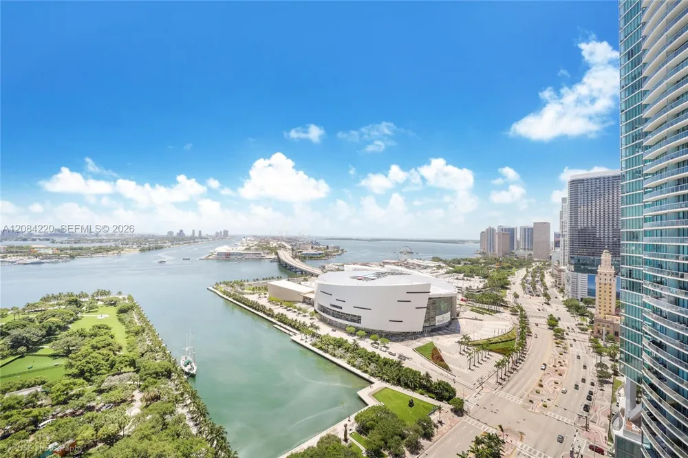900 Biscayne Blvd #3007 Miami, FL 33132