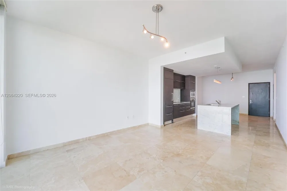 900 Biscayne Blvd #3007 Miami, FL 33132