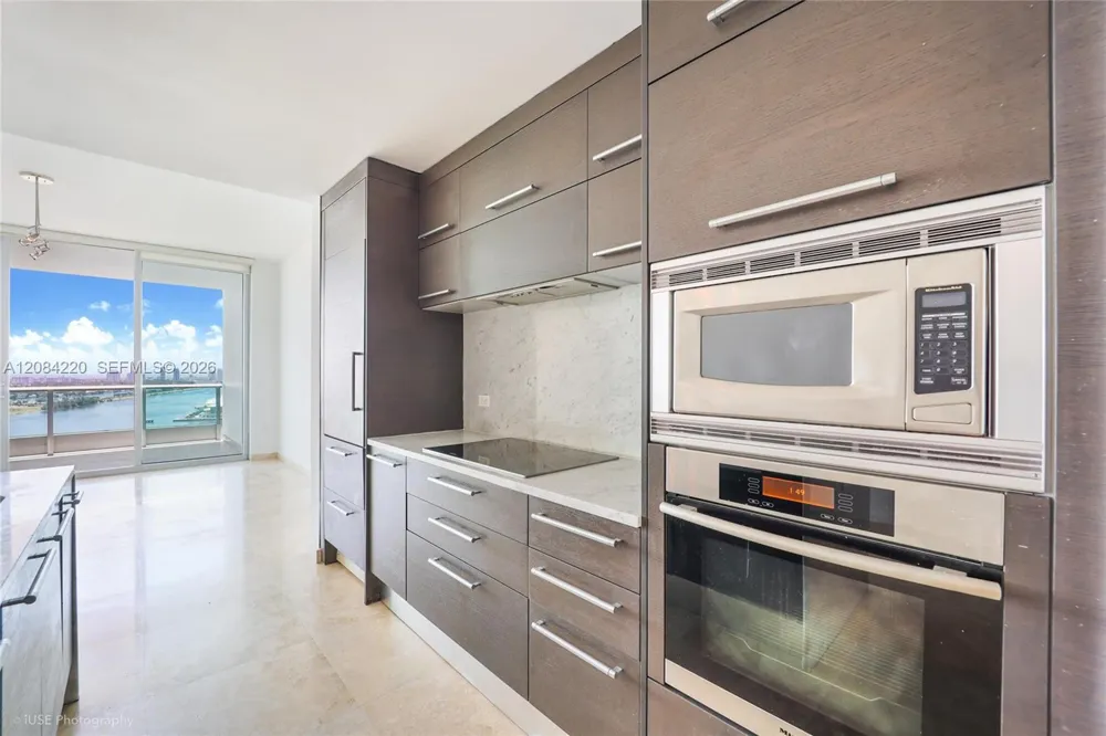 900 Biscayne Blvd #3007 Miami, FL 33132