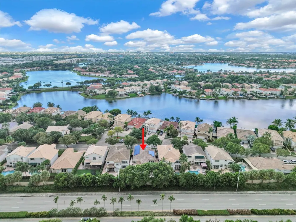 10957 NW 73rd Ter Doral, FL 33178