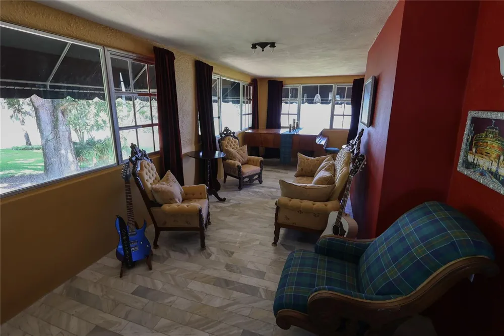 706 S LAKESHORE BOULEVARD Lake Wales, FL 33853
